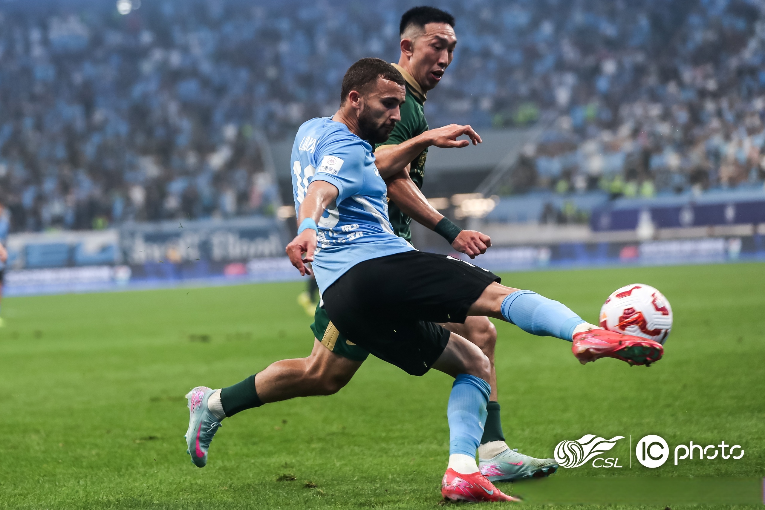 赛地聚焦——西甲窗口期热度飙升;葡萄牙体育临场应变;引发热议;控场能力受关注(今日葡萄牙大战西班牙上演巅峰对决) 赛地聚焦——西甲窗口期热度飙升;葡萄牙体育临场应变;引发热议;控场能力受关注(今日葡萄牙大战西班牙上演巅峰对决)