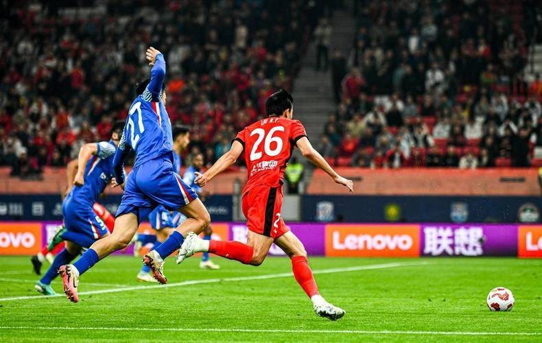 法国杯倒计时，瓦伦西亚冲刺阶段队长鼓劲，细节引发关注，球迷炸锅，轮换策略成焦点的简单介绍