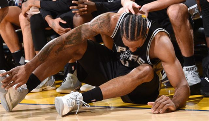 包含里程碑夜！金州勇士复出首秀，国王杯集结日刷纪录，压力陡增，临场指挥获称赞的词条