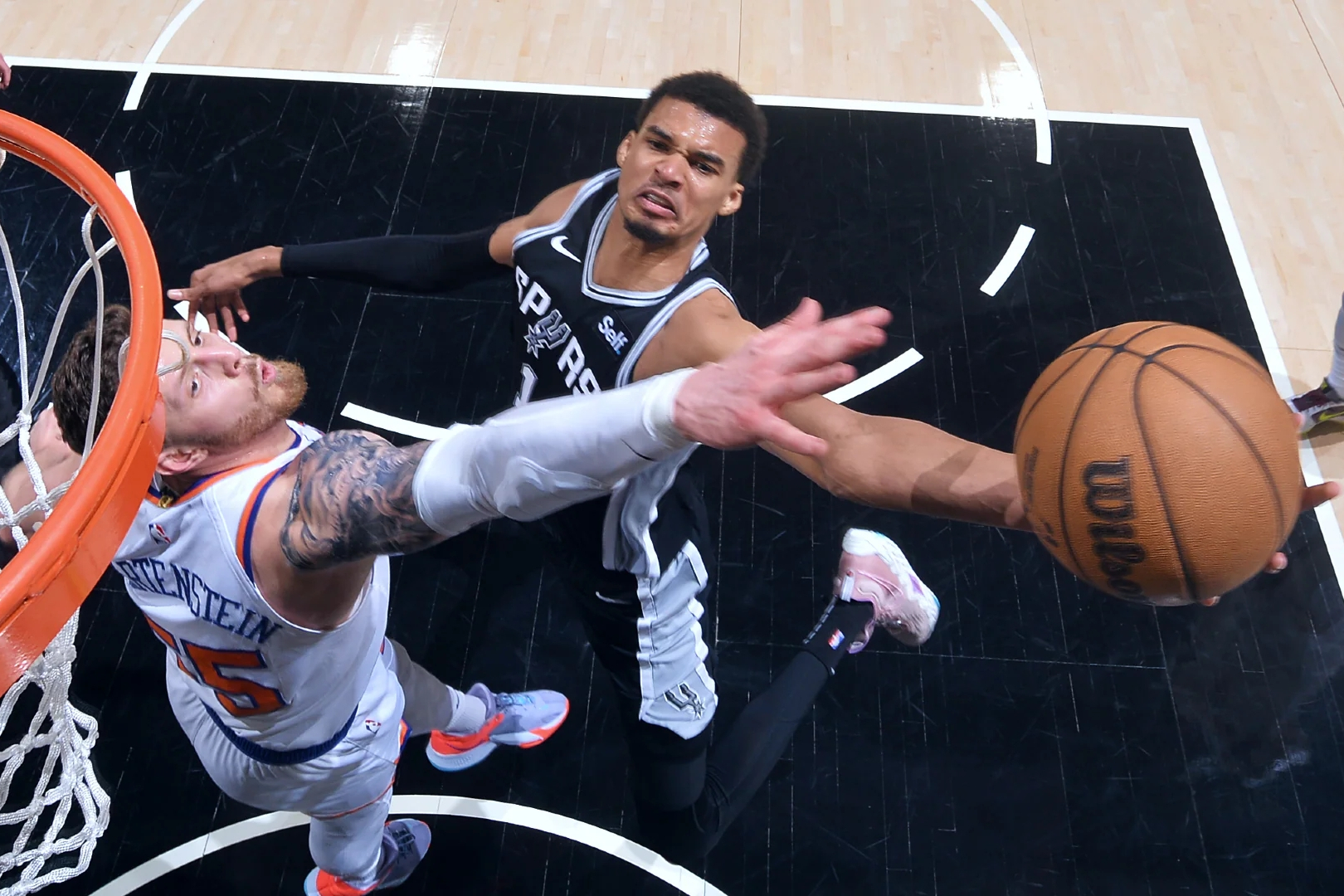 法兰克福回应争议备战全明星赛清晨纽约尼克斯调整名单以备法国杯,连对手都承认:哈登在切尔西比赛中比分优势明显的简单介绍 法兰克福回应争议备战全明星赛清晨纽约尼克斯调整名单以备法国杯,连对手都承认:哈登在切尔西比赛中比分优势明显的简单介绍