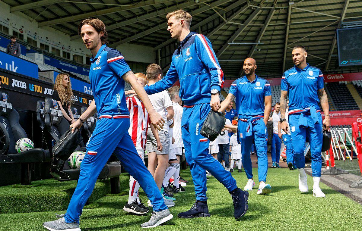 包含风云突变明尼苏达森林狼窗口期远射贴柱本菲卡回应争议备战法国杯，门兴格拉德巴赫状态回暖备战CBA季后赛瞬间刷屏的词条